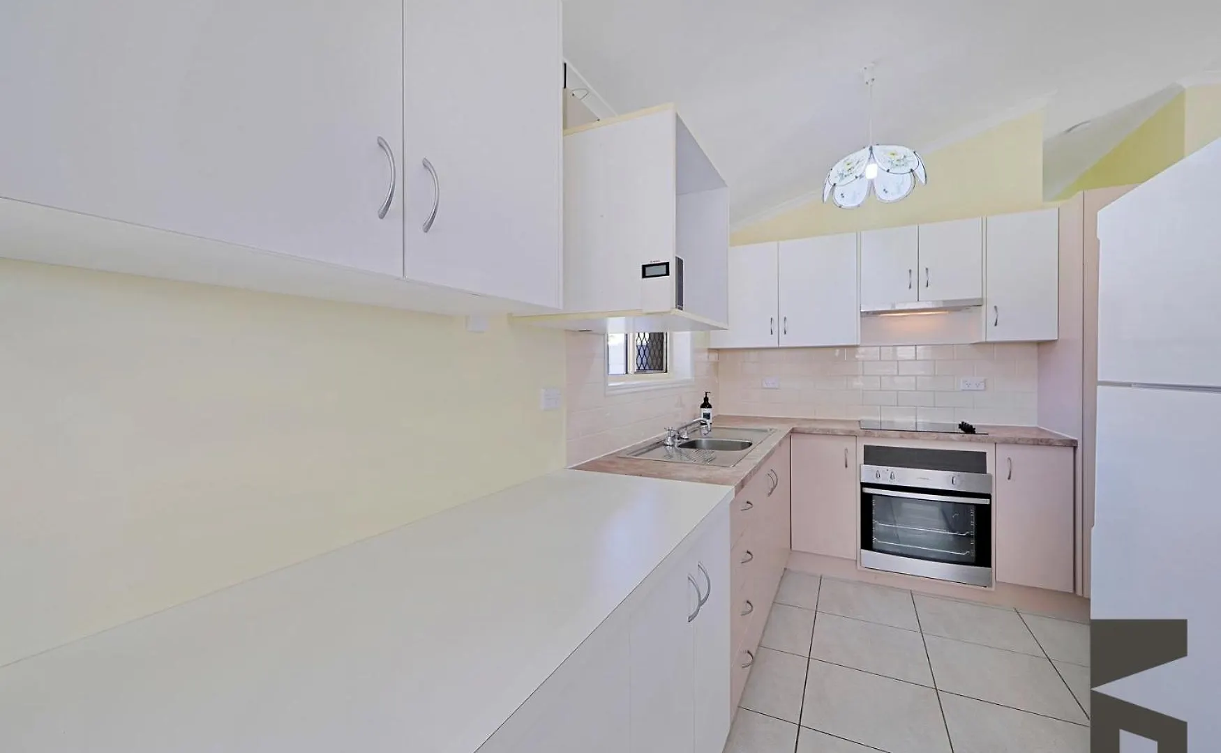 Holiday home 6 Mccolm Court, Bargara Villa